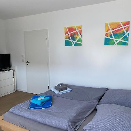Messezimmer Nahe Der Duesseldorfer Messe Mit Eigenem Eingang Und Gratis Minibar Екстер'єр фото